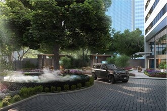 Building Photo - 404 N Ervay St