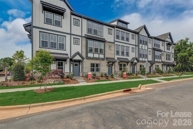 Building Photo - 411 Jetton St