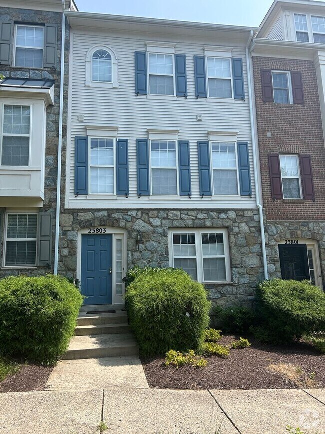 Building Photo - 23803 Branchbrier Way