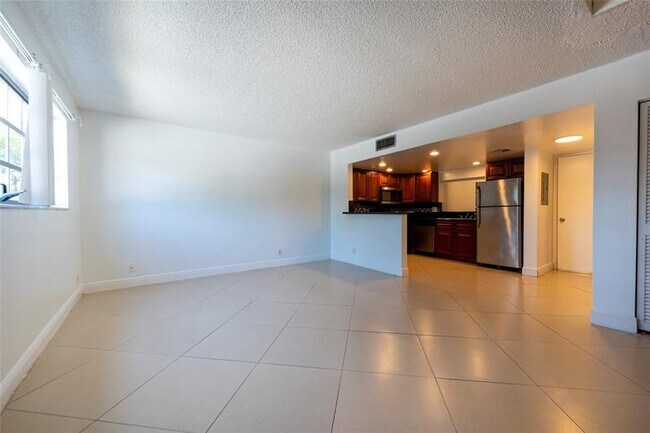 Foto del edificio - 3150 NW 88th Ave