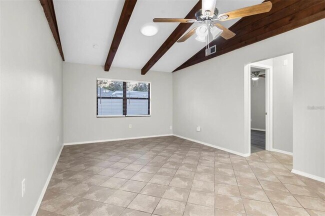 Foto del edificio - 2347 Benson St