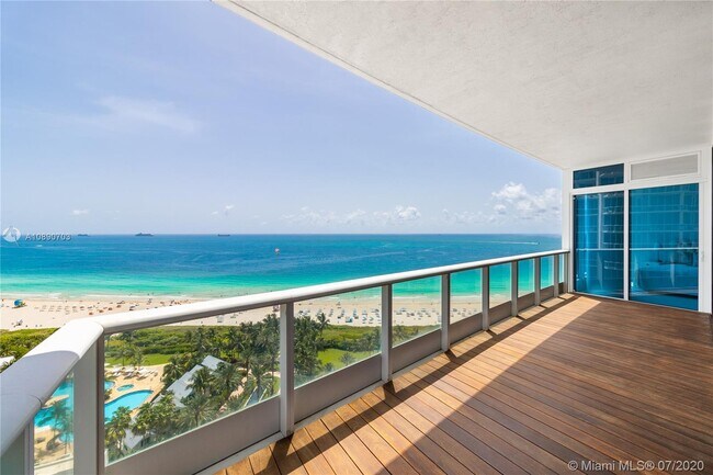 Foto del edificio - 100 South Pointe Dr