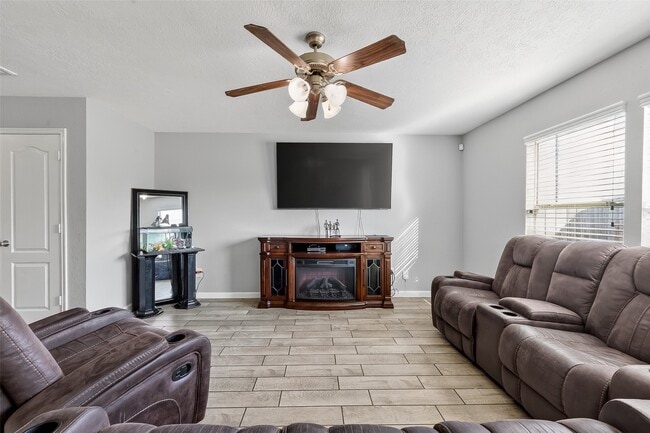 Foto del edificio - 2707 Piney Lake Ct