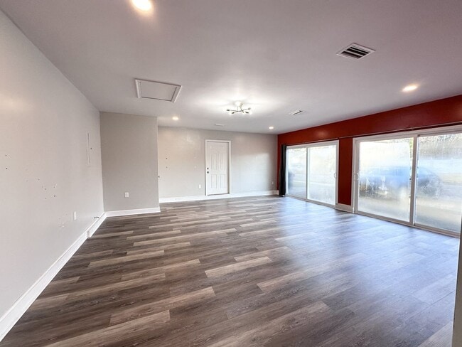 Foto del edificio - Eclectic & Charming Updated Ranch