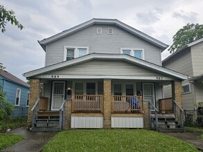 Building Photo - 989 E 15th Ave