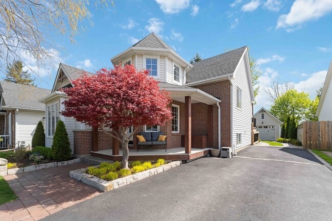 Photo du bâtiment - 1553 Four Mile Creek Rd