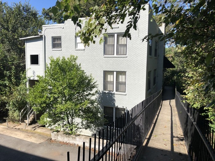 Foto principal - 708 Rose St