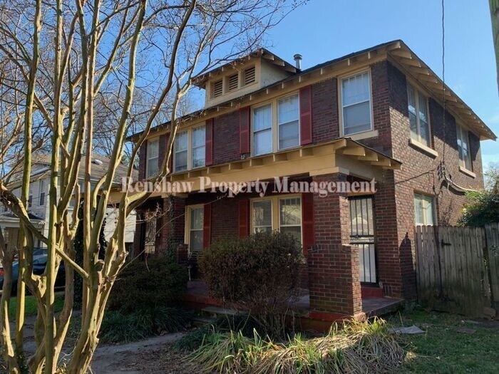 Primary Photo - 1961 Carr Ave