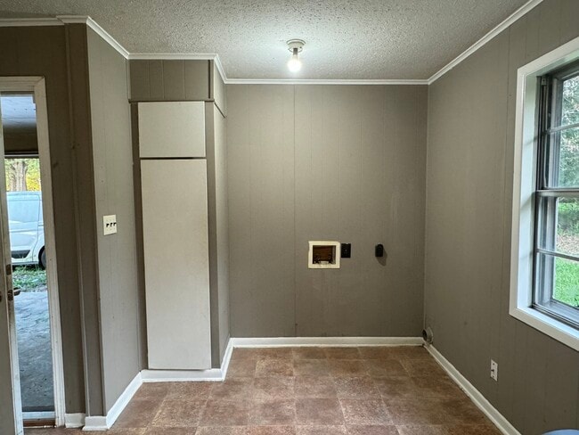 Building Photo - 117 Hayes Dr