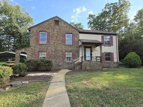 Building Photo - 11633 Olde Coach Dr