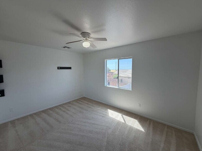 Foto del edificio - 3907 E Pinto Valley Rd