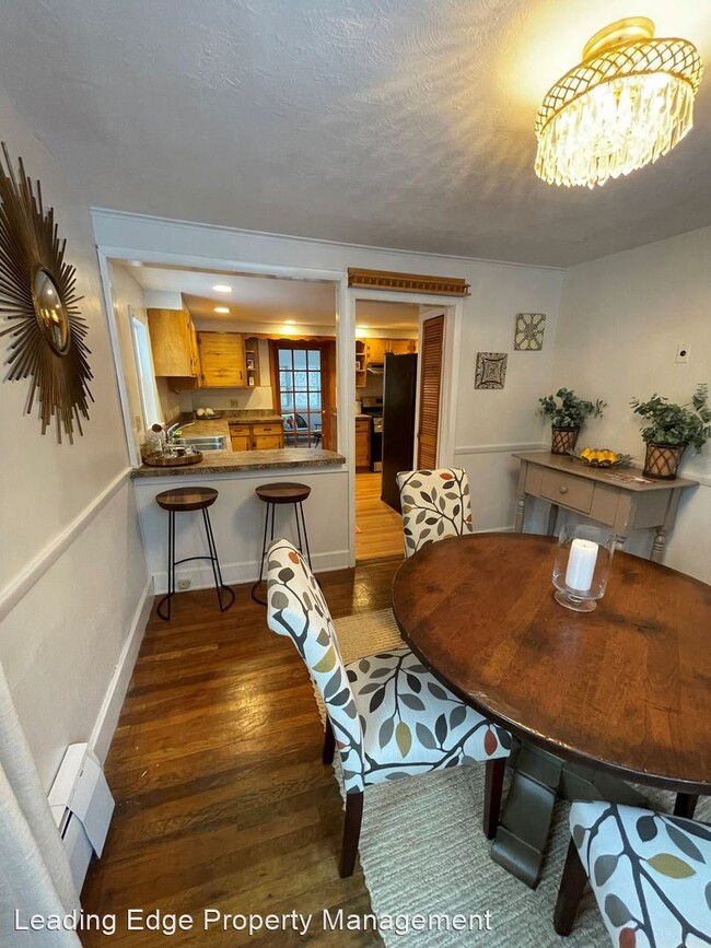 Foto del edificio - 3 br, 2 bath House - 76 New Lenox Road