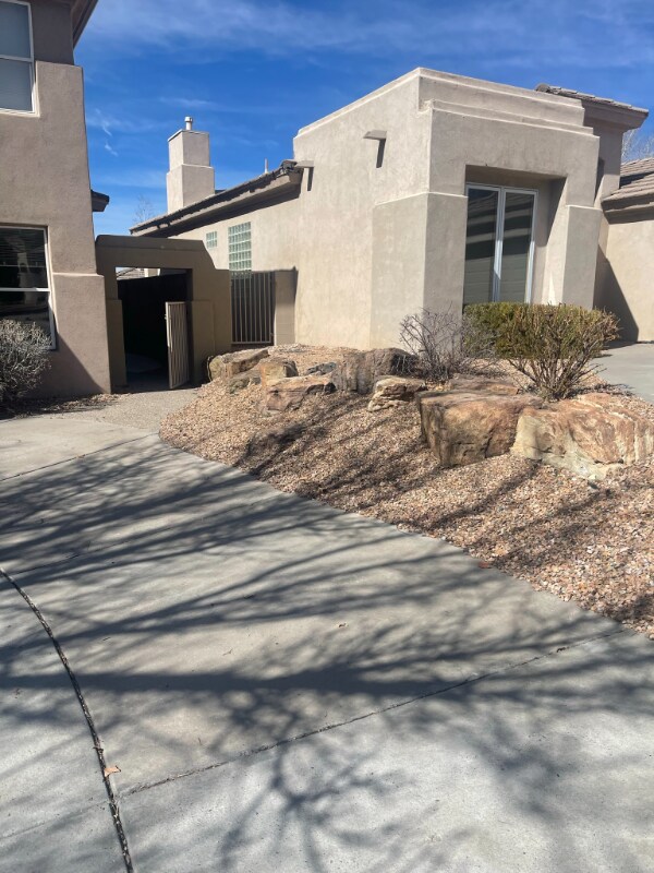 Foto principal - 6109 Purple Aster Ln NE