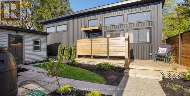 Building Photo - 45 Bond St