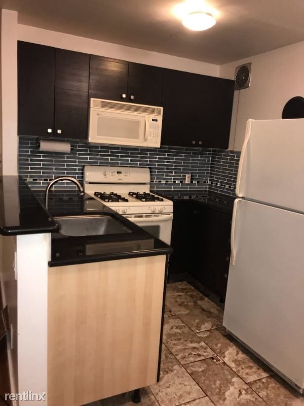 Primary Photo - 2216 Ashby Ave