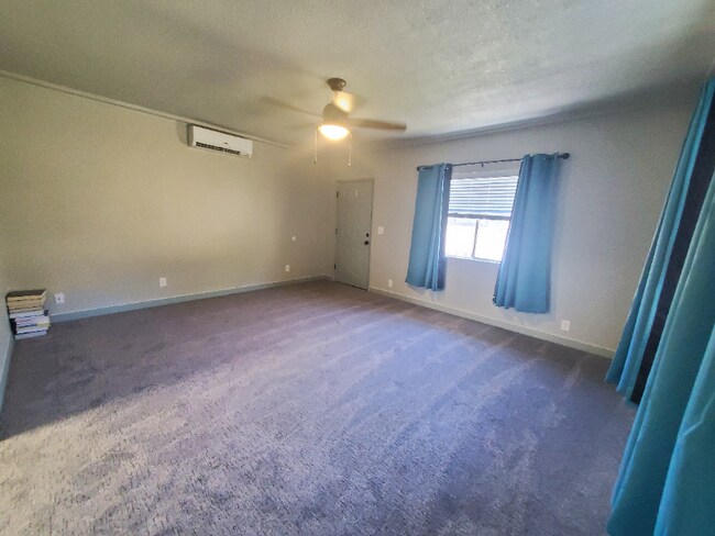 Foto del edificio - 318 3rd Ave N