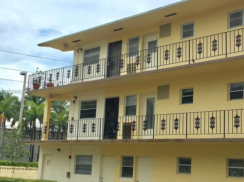 Foto principal - 2790 NE 201st Terrace