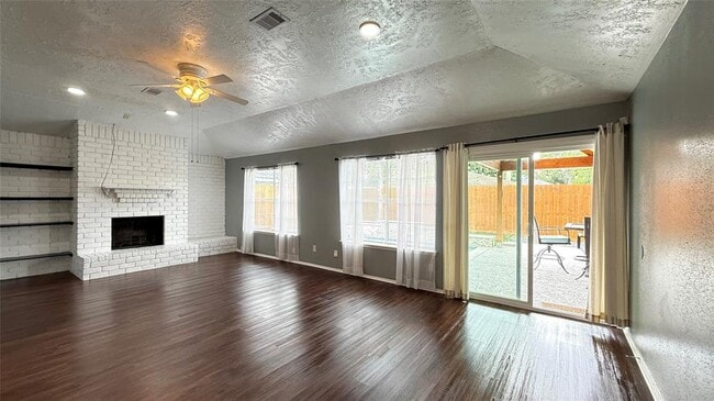 Building Photo - 1371 Stevenage Ln