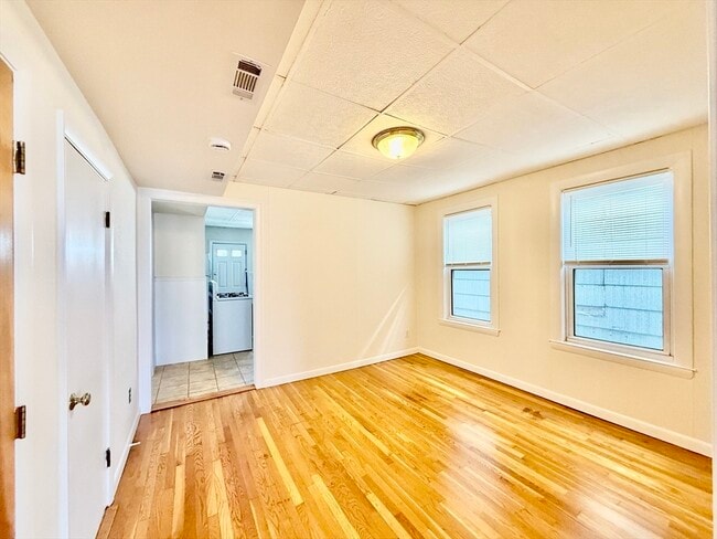 Foto del edificio - 724 Cambridge St