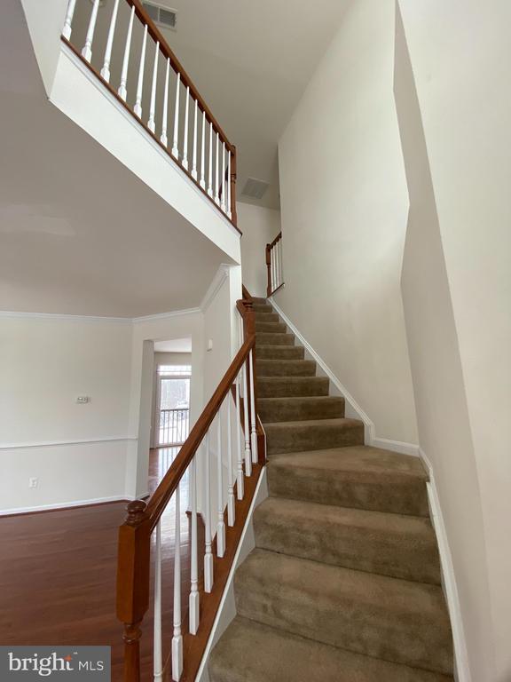 Building Photo - 15113 Santander Dr