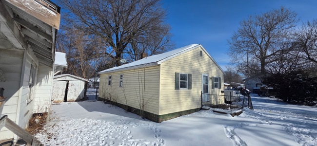 Foto del edificio - 928 W Waggoner St