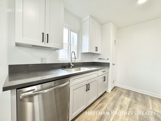 Building Photo - 4132 W 118th St