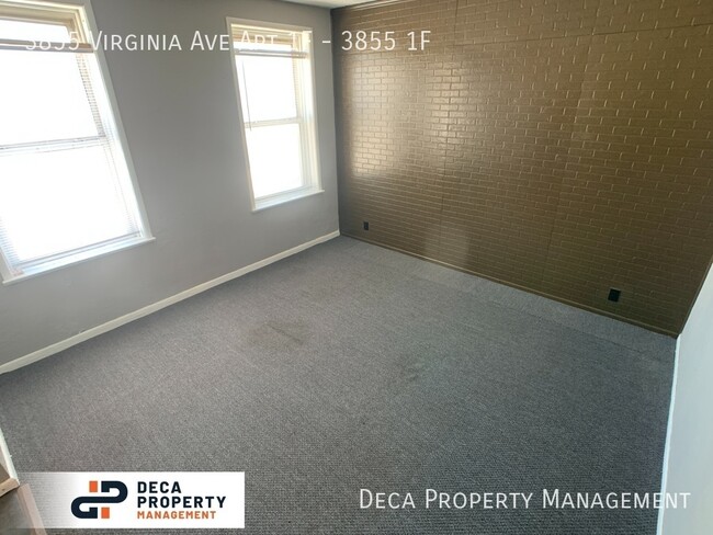 Building Photo - 2 Bedroom Apartment