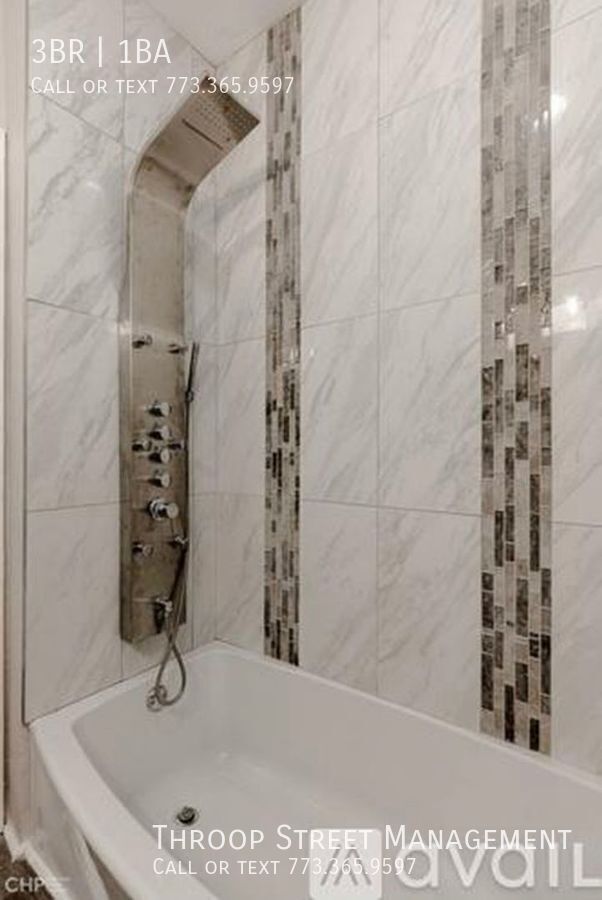 Foto del edificio - 6032 S St Lawrence Ave