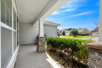 Building Photo - 733 Old Castle Loop Rd
