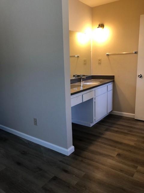 Foto del edificio - 956 Azure street #1
