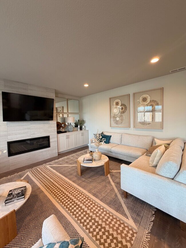 Foto del edificio - Model home! 4-bed 3-Bath Home on Moon MTN!