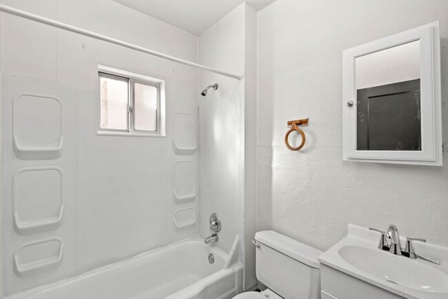 Photo - 1024 Steuben St Apartment