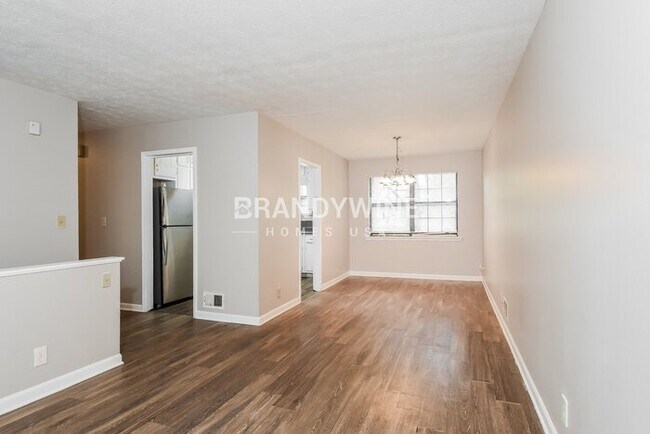 Building Photo - 2263 Rolling Rock Dr