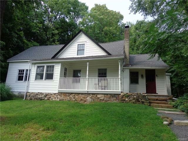 Primary Photo - 383 S Mountain Rd