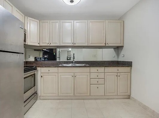 Foto del edificio - 900 S Shore Dr