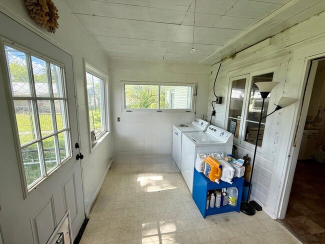 Building Photo - Charming 2 Bed / 1 Bath Home in Bonner! Pet Friendly!