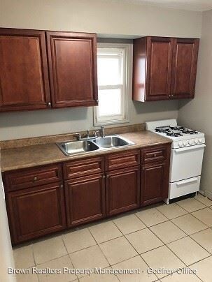 Primary Photo - 57 E Rosewood Dr