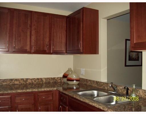 kitchen - 2525 Riverland Dr