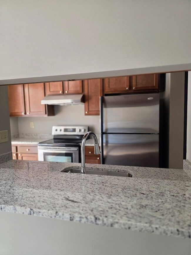 Building Photo - 3BR Townhome in Riverside Neighborhood of Belcamp!