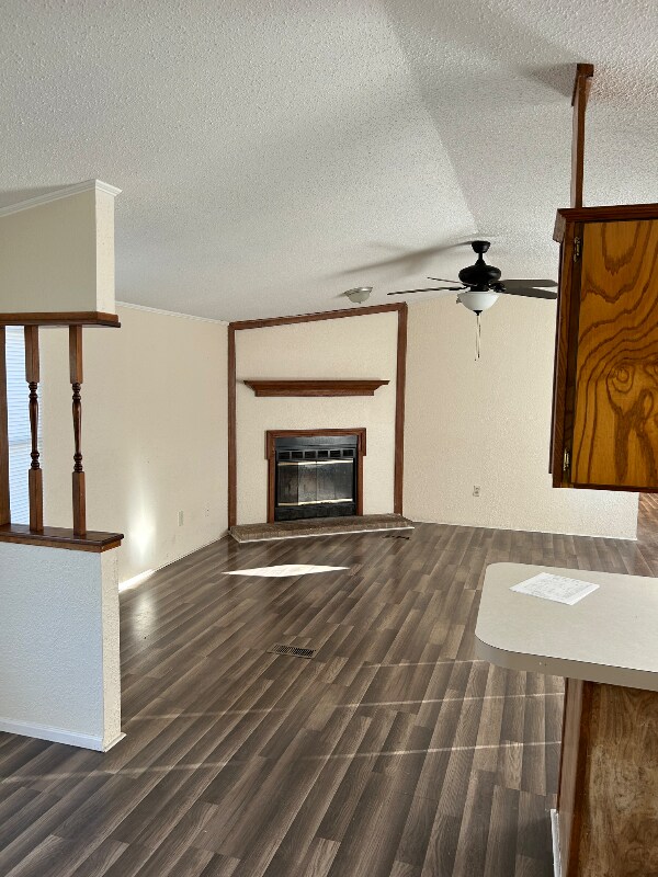 Building Photo - 1017 Wildwood Dr