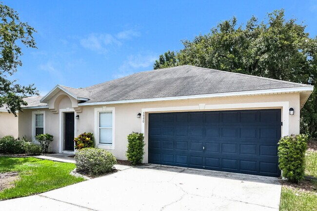 Foto del edificio - 3950 Warbler Dr