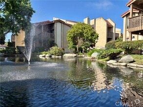Building Photo - 4791 Lago Dr