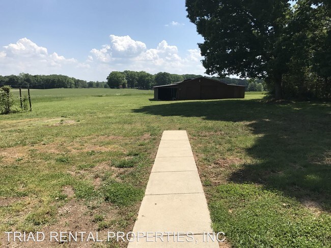Building Photo - 3 br, 2 bath House - 4180 NC 150 EAST
