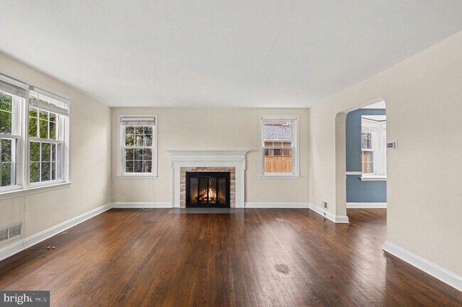 Foto del edificio - 1546 Putty Hill Ave