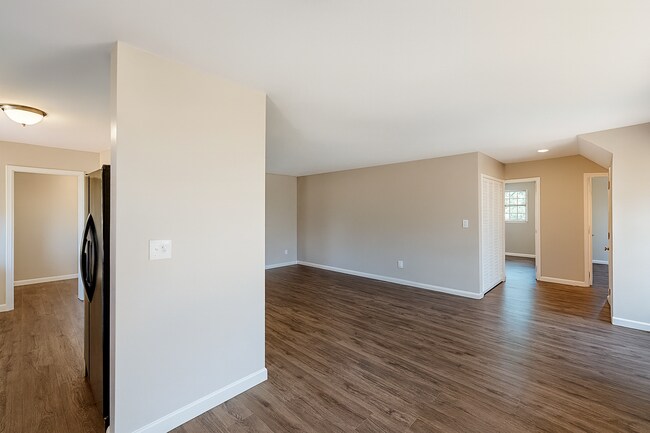 Foto del edificio - 7 Bed 3 Bath House on Tipton- Great for Big Groups!!