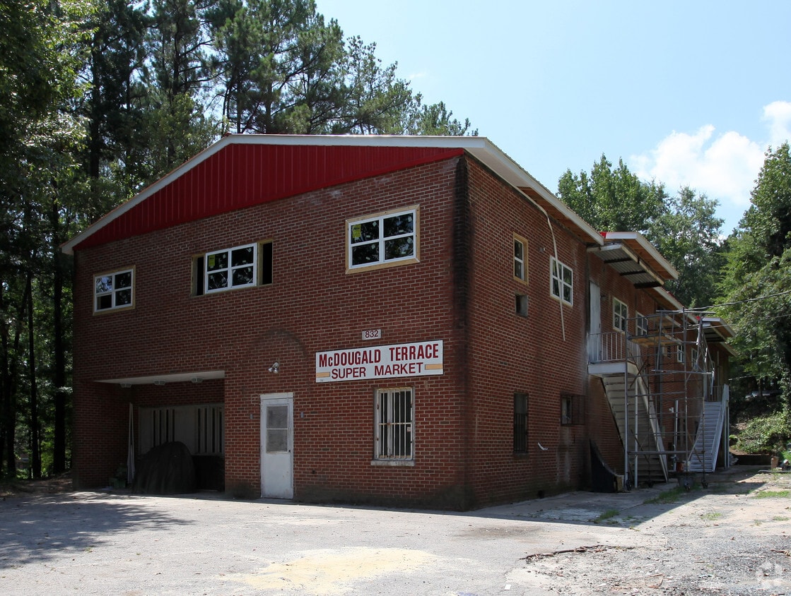 Primary Photo - 832 Ridgeway Ave