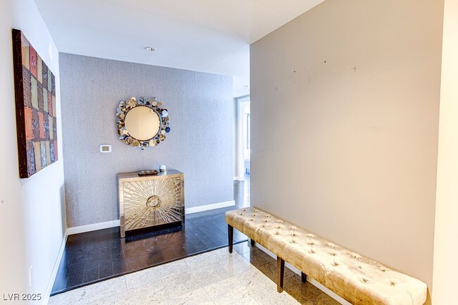 Building Photo - 4471 Dean Martin Dr