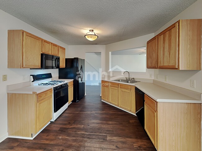 Building Photo - 10502 Plantain Ct