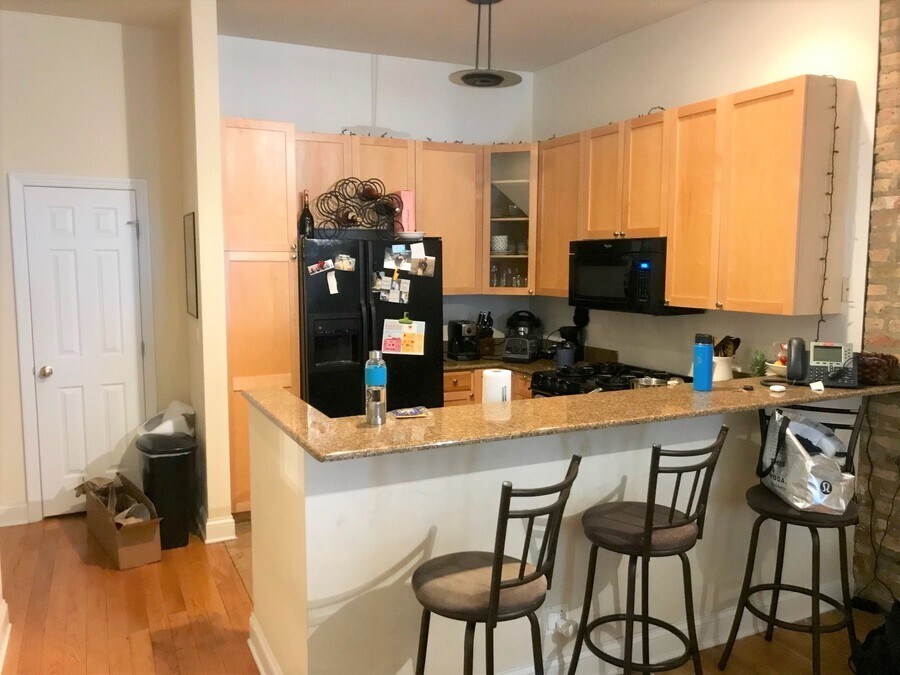 1418 N Mohawk St Unit 3, Chicago, IL 60610 Apartments in Chicago, IL