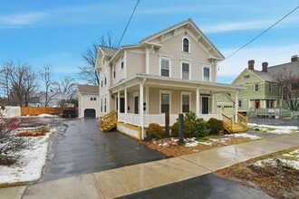 Building Photo - 7 Day Ave